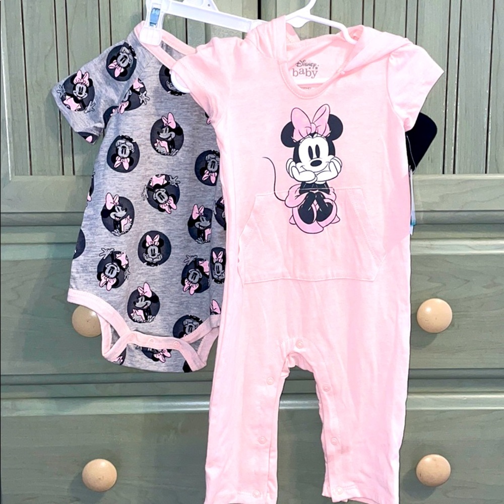NWT 6-9m Minnie Mouse Set